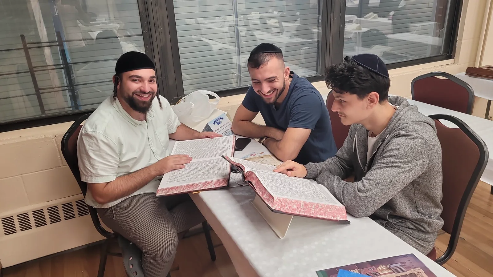 Learning Torah together around an open text
